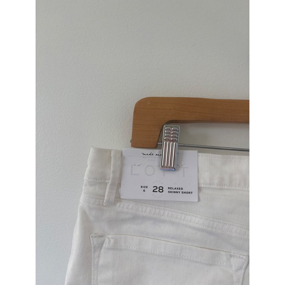 New Loft White Relaxed Skinny Shorts – Size 6/28 - Picture 4 of 4
